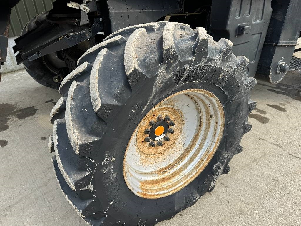 Case IH Axial Flow AFX 8010 - Autokombajnë: foto 5 Case IH Axial Flow AFX 8010 - Autokombajnë: foto 5
