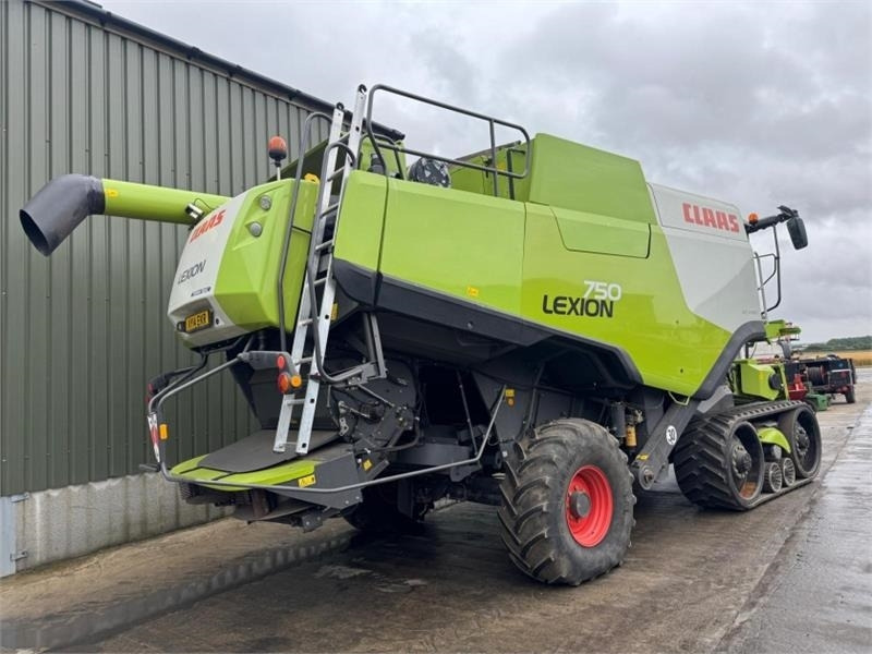 Claas Lexion 750TT APS Hybrid c/w V900 Header **Video Be - Kokë e makinës korrëse: foto 4 Claas Lexion 750TT APS Hybrid c/w V900 Header **Video Be - Kokë e makinës korrëse: foto 4