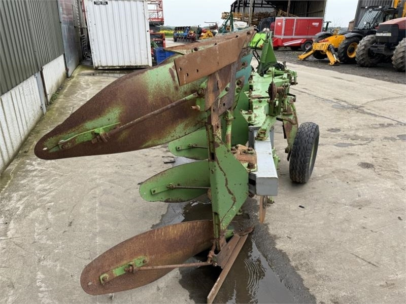 Dowdeswell DP100 4 Furrow Plough - Plug: foto 3 Dowdeswell DP100 4 Furrow Plough - Plug: foto 3