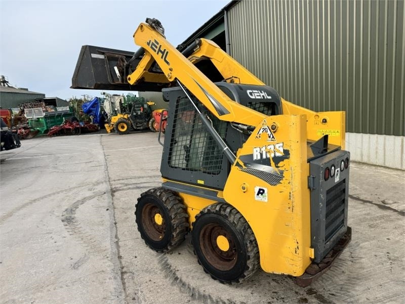 Gehl R135 Skid Steer - Mini fadrom: foto 2 Gehl R135 Skid Steer - Mini fadrom: foto 2