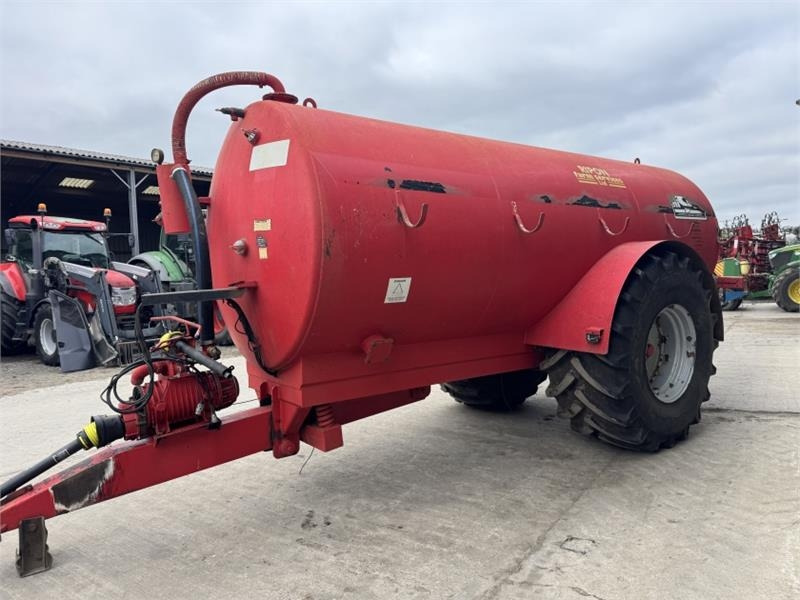 Hi-Spec 2500 Slurry Tanker  - Cisternë pleh i lëngshëm: foto 3 Hi-Spec 2500 Slurry Tanker  - Cisternë pleh i lëngshëm: foto 3