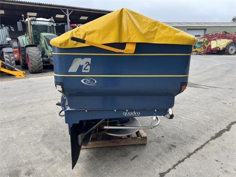 Krm Bogbale Fert Spreader - Shpërndarës plehu kimik: foto 4 Krm Bogbale Fert Spreader - Shpërndarës plehu kimik: foto 4