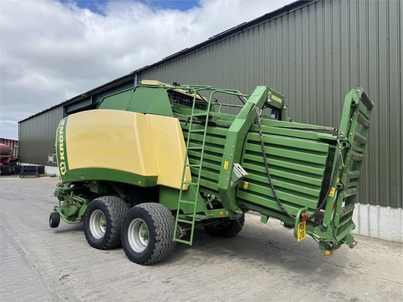 Krone Big Pack 12130 Square Baler - Dengmbledhëse katrore: foto 2 Krone Big Pack 12130 Square Baler - Dengmbledhëse katrore: foto 2