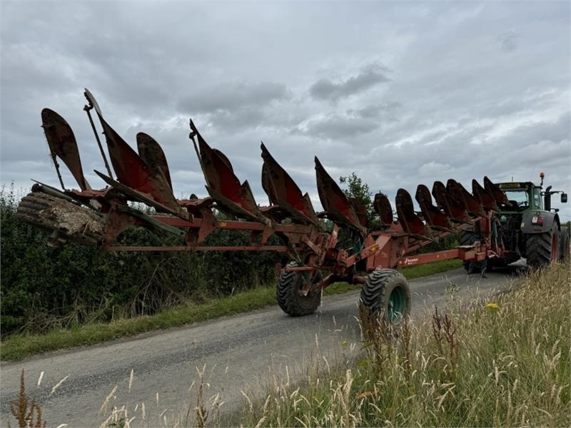 Kverneland 10 Furrow RW100 Varimat Plough **Video Below** - Plug: foto 3 Kverneland 10 Furrow RW100 Varimat Plough **Video Below** - Plug: foto 3