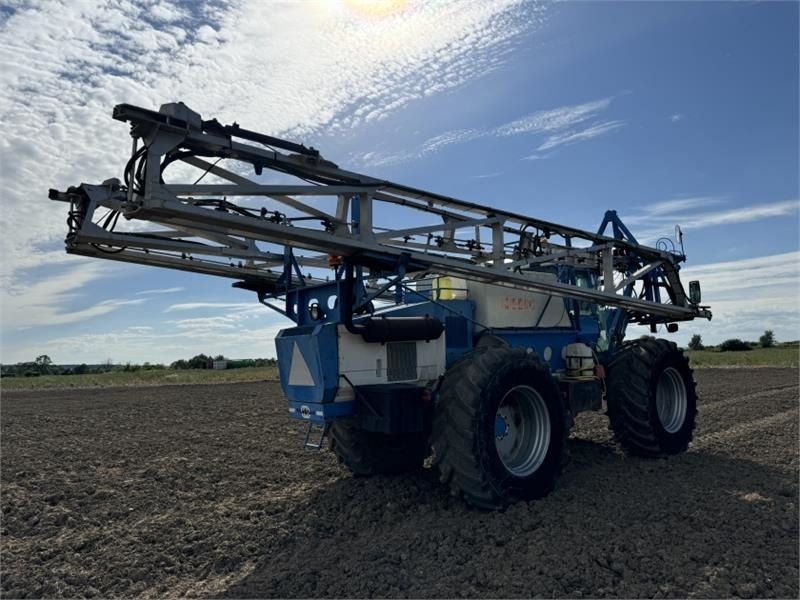 Matrot M44D 36m Self Propelled Sprayer - Spërkatës i montuar në traktor: foto 4 Matrot M44D 36m Self Propelled Sprayer - Spërkatës i montuar në traktor: foto 4