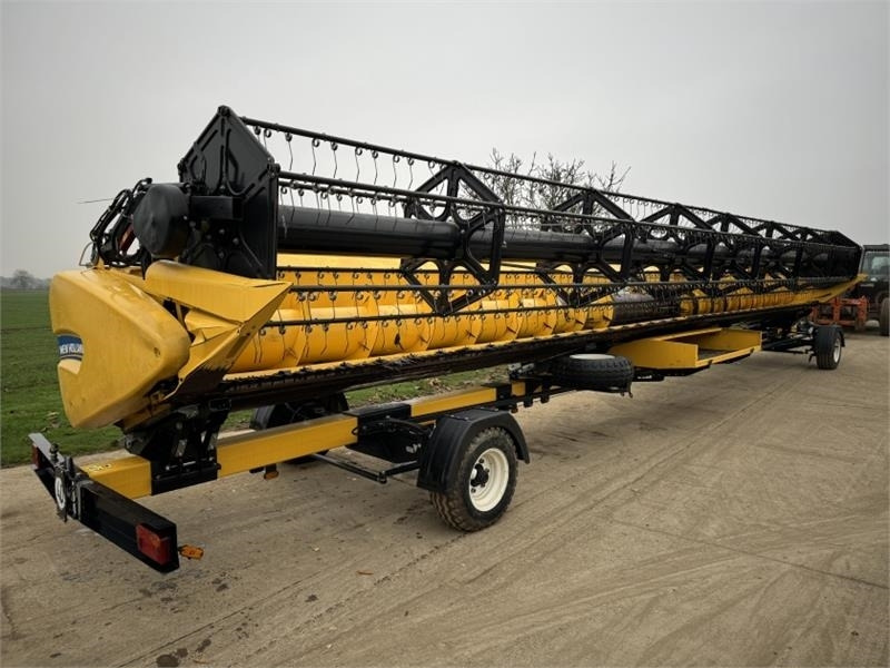 New Holland 41ft Varifeed Header - Kokë e makinës korrëse: foto 2 New Holland 41ft Varifeed Header - Kokë e makinës korrëse: foto 2