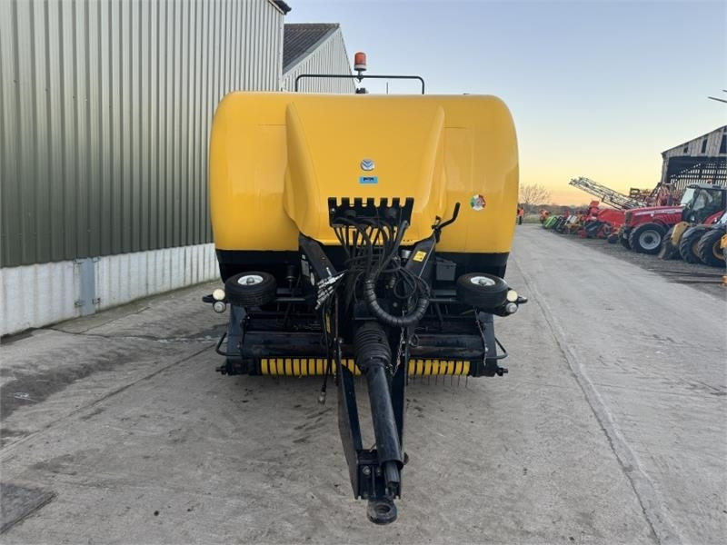 New Holland BB9060 Baler - Dengmbledhëse katrore: foto 5 New Holland BB9060 Baler - Dengmbledhëse katrore: foto 5