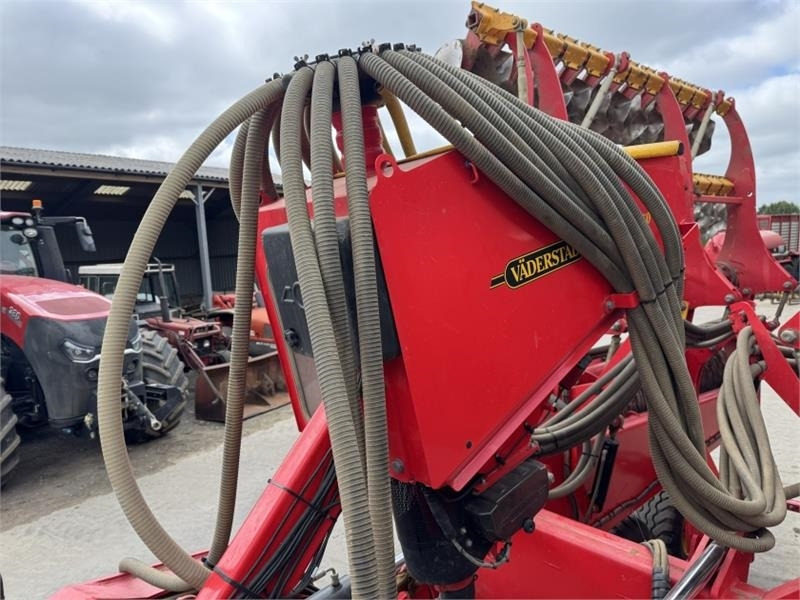 Vaderstad Bio Drill 360 - Mbjellëse e kombinuar në radhë: foto 4 Vaderstad Bio Drill 360 - Mbjellëse e kombinuar në radhë: foto 4