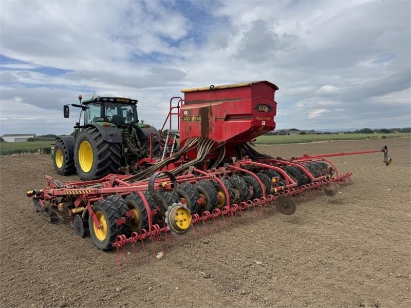 Vaderstad Rapid A800s **Video Below** - Mbjellëse e kombinuar në radhë: foto 4 Vaderstad Rapid A800s **Video Below** - Mbjellëse e kombinuar në radhë: foto 4