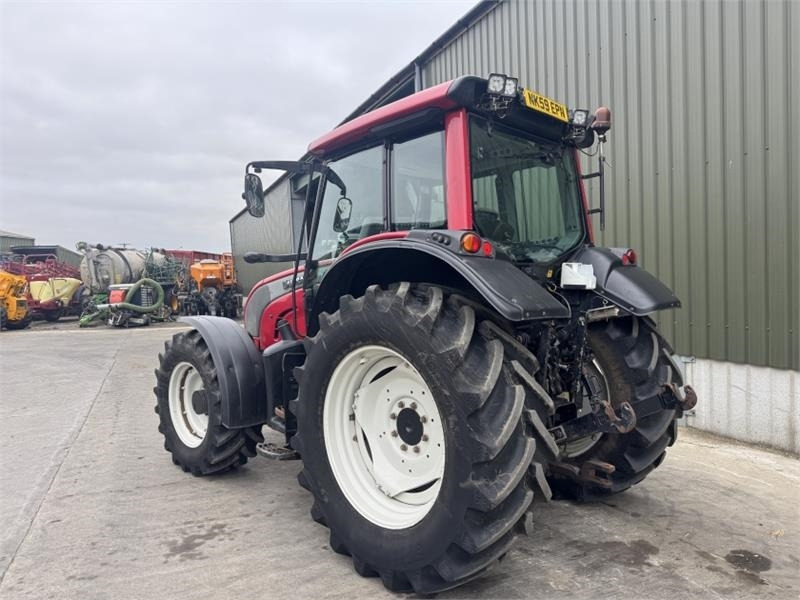 Valtra N121 Tractor - Traktor: foto 2 Valtra N121 Tractor - Traktor: foto 2