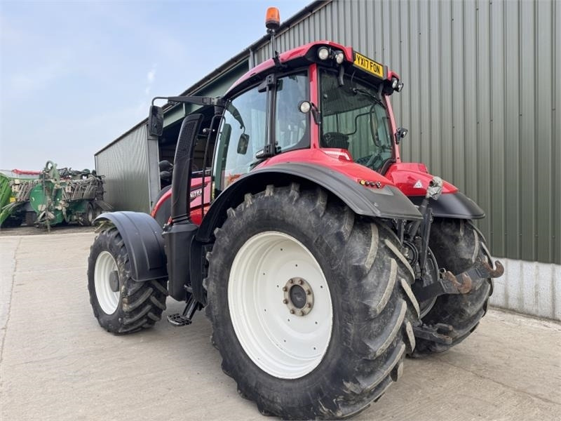 Valtra T194 Versu **55k Transmission** - Traktor: foto 2 Valtra T194 Versu **55k Transmission** - Traktor: foto 2