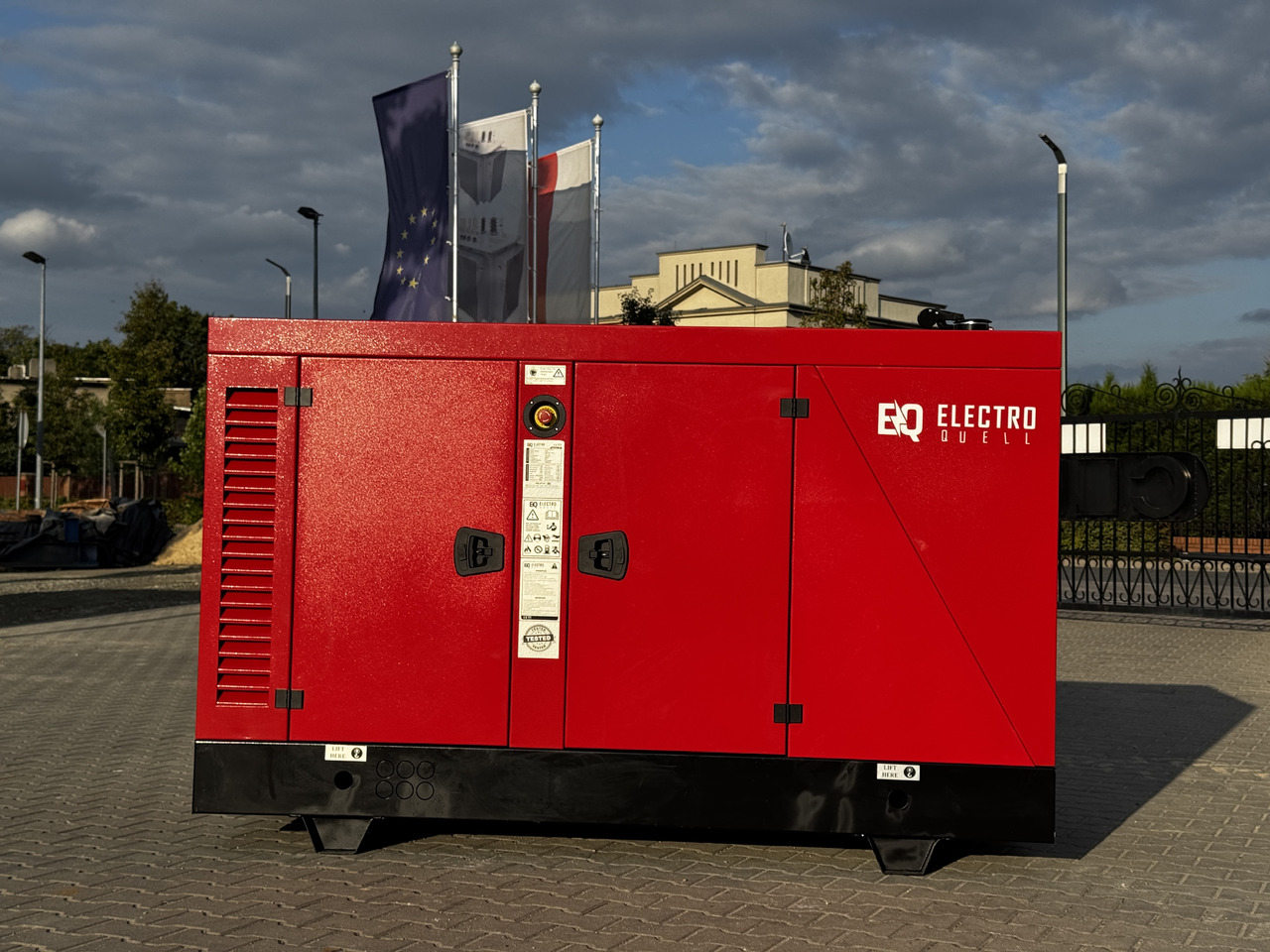 IVECO 45 kVA / 36 kW - Set gjeneratori: foto 1 IVECO 45 kVA / 36 kW - Set gjeneratori: foto 1