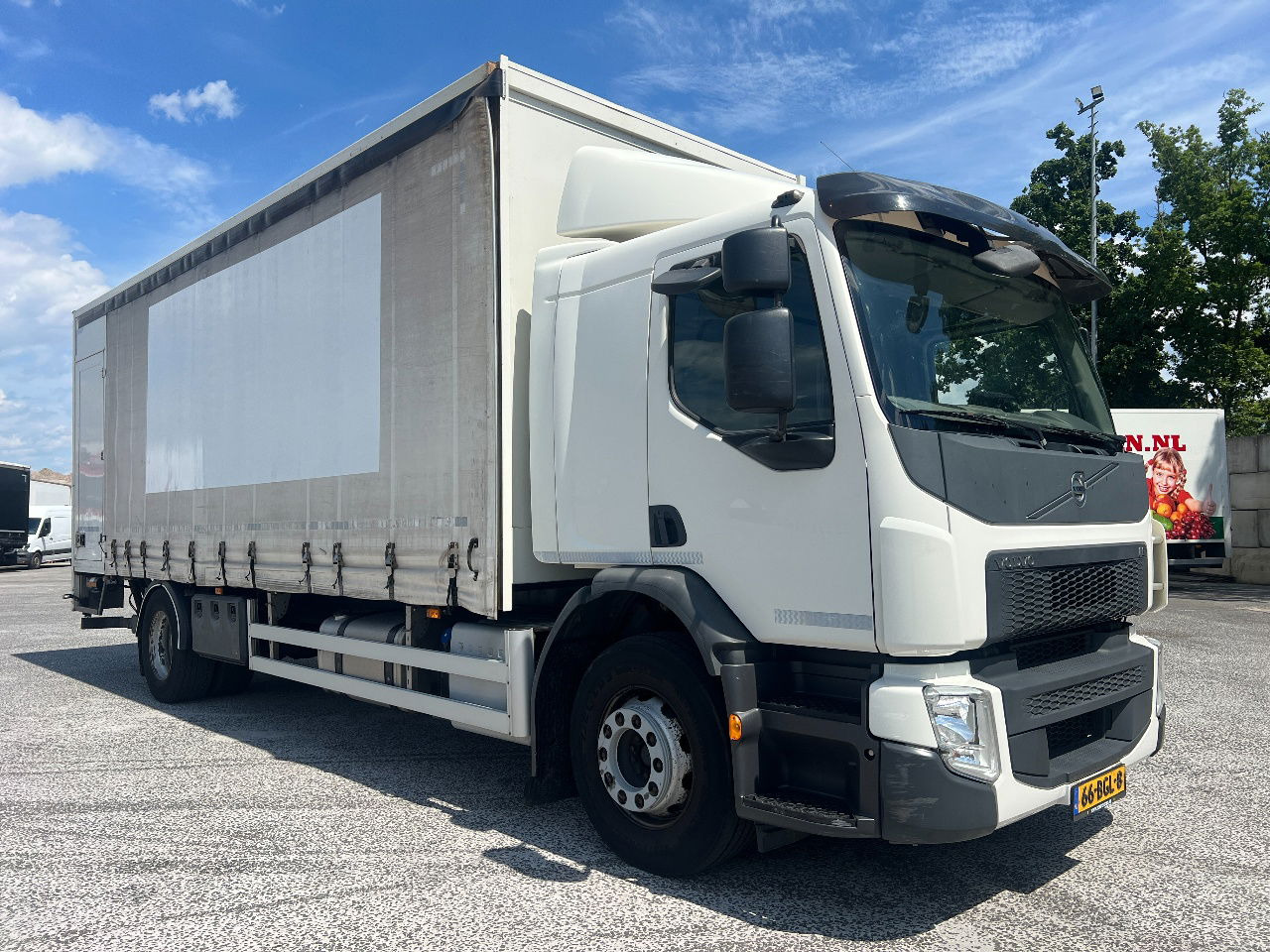 Volvo FE 250 Euro 6, 19T - Kamion me tendë: foto 2 Volvo FE 250 Euro 6, 19T - Kamion me tendë: foto 2