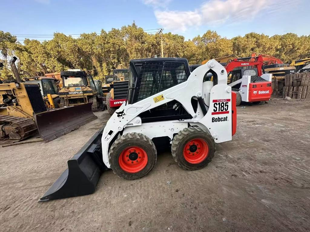 Bobcat S 185 - Mini fadrom: foto 3 Bobcat S 185 - Mini fadrom: foto 3