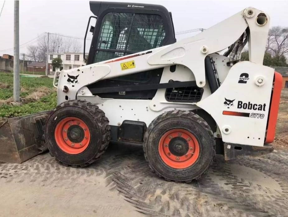 Bobcat S 770 - Mini fadrom: foto 5 Bobcat S 770 - Mini fadrom: foto 5