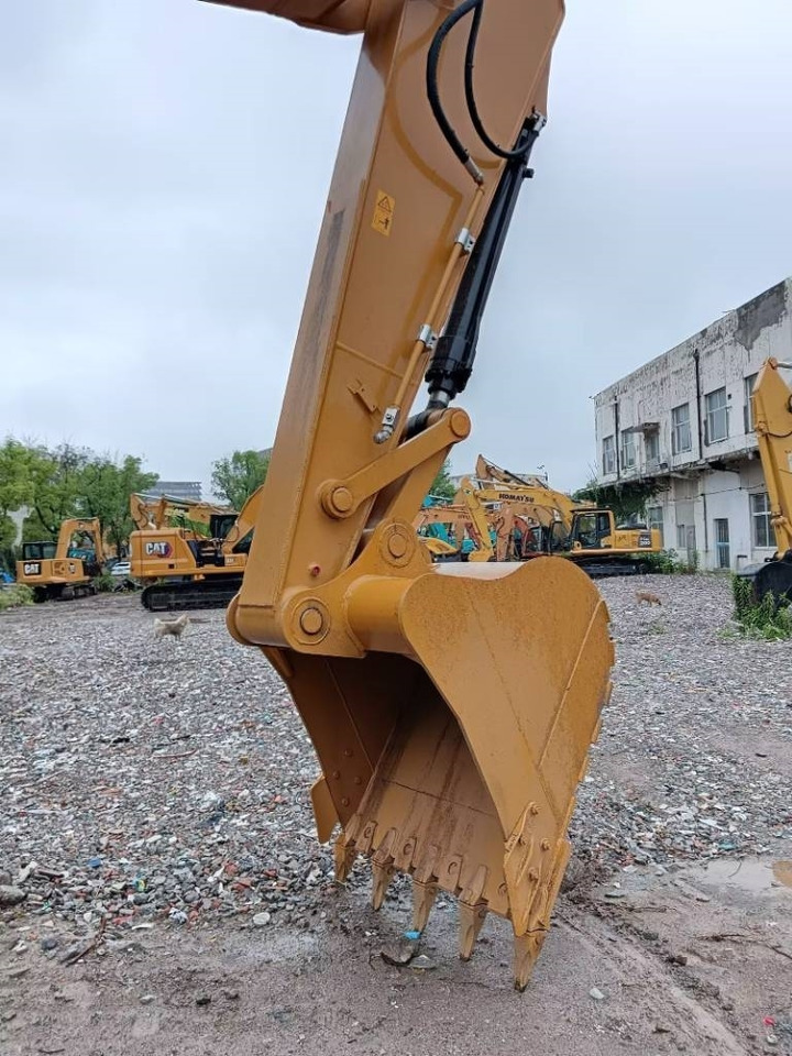 Ekskavator me zinxhirë CAT 324 D L: foto 7