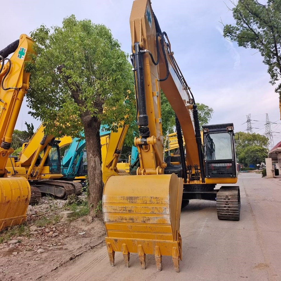 CAT 324D2L - Ekskavator me zinxhirë: foto 5 CAT 324D2L - Ekskavator me zinxhirë: foto 5