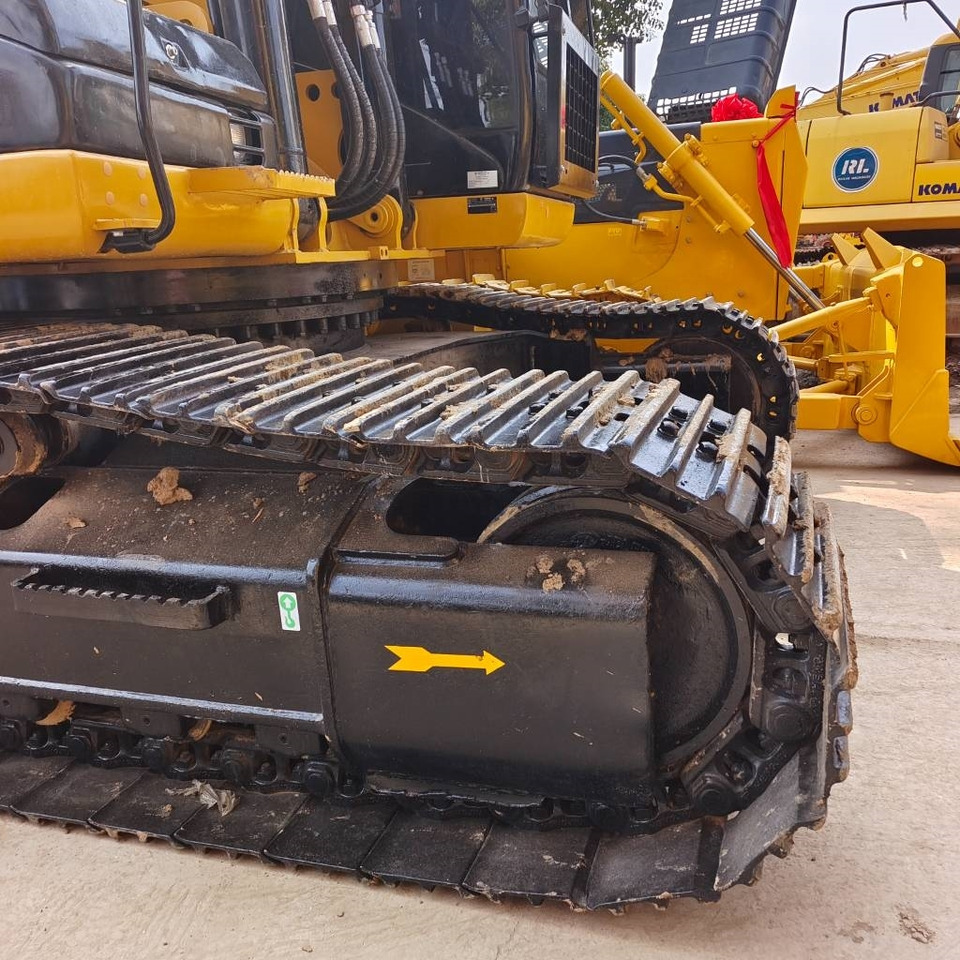 CAT 330D - Ekskavator me zinxhirë: foto 4 CAT 330D - Ekskavator me zinxhirë: foto 4