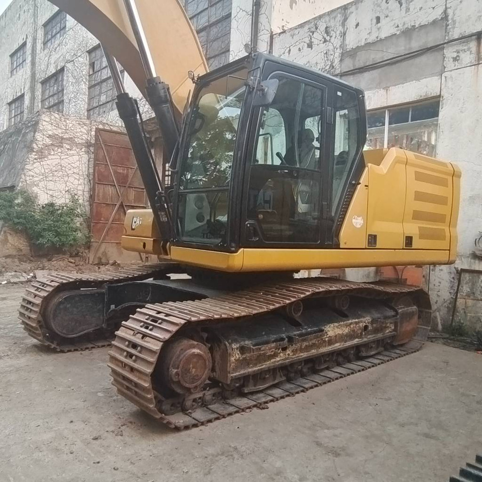 CAT 330GC - Ekskavator me zinxhirë: foto 1 CAT 330GC - Ekskavator me zinxhirë: foto 1