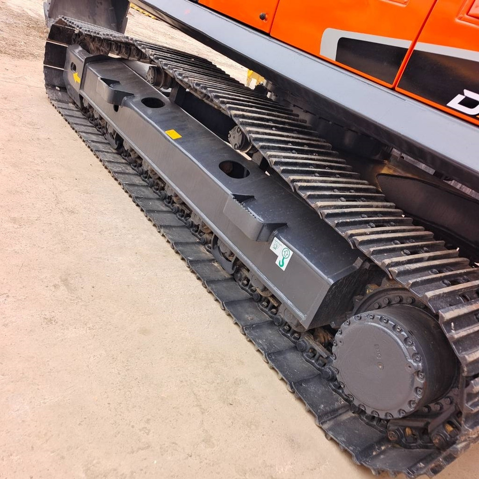 Doosan DX 300 - Ekskavator me zinxhirë: foto 5 Doosan DX 300 - Ekskavator me zinxhirë: foto 5