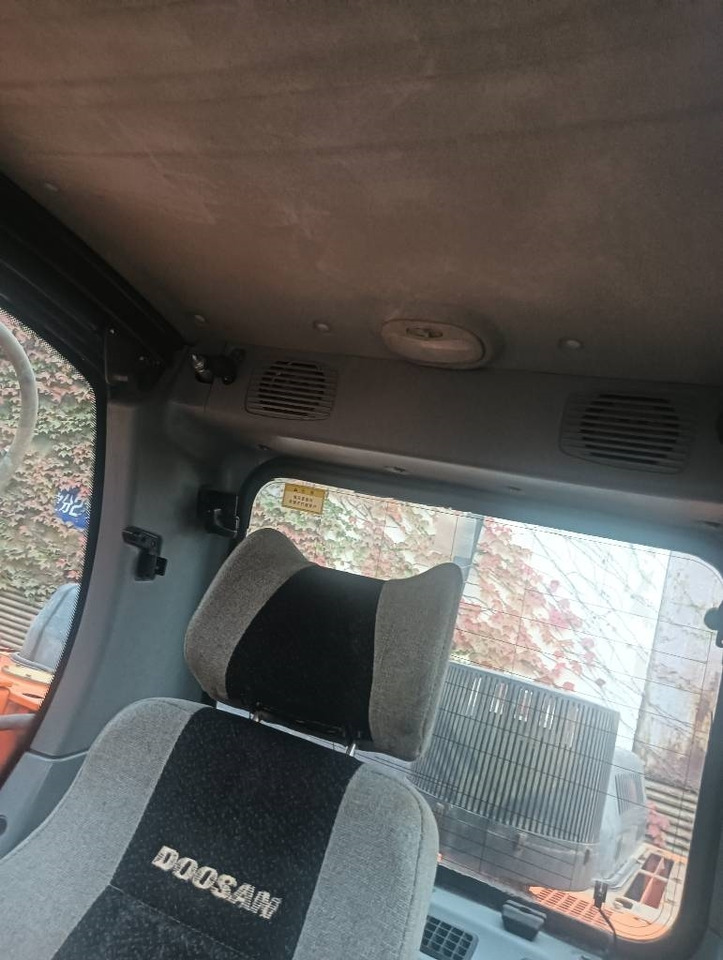 Doosan DX 300 LCA ORIGINAL COLOR - Ekskavator me zinxhirë: foto 3 Doosan DX 300 LCA ORIGINAL COLOR - Ekskavator me zinxhirë: foto 3