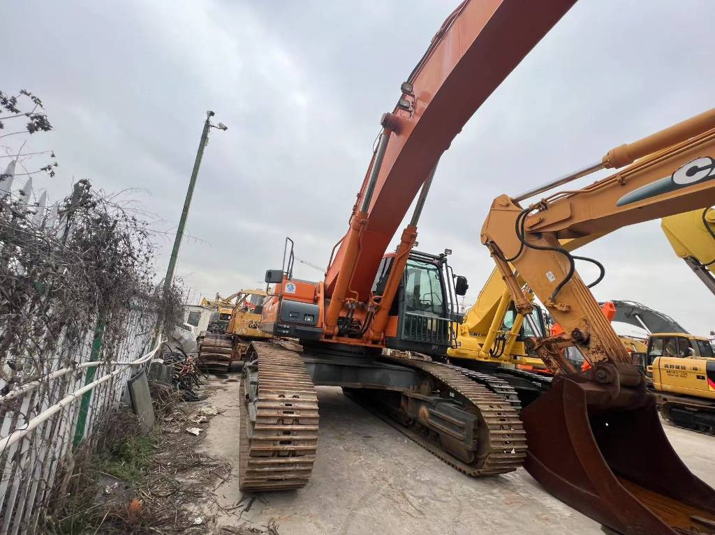 Doosan DX 500 LCA - Ekskavator me zinxhirë: foto 4 Doosan DX 500 LCA - Ekskavator me zinxhirë: foto 4