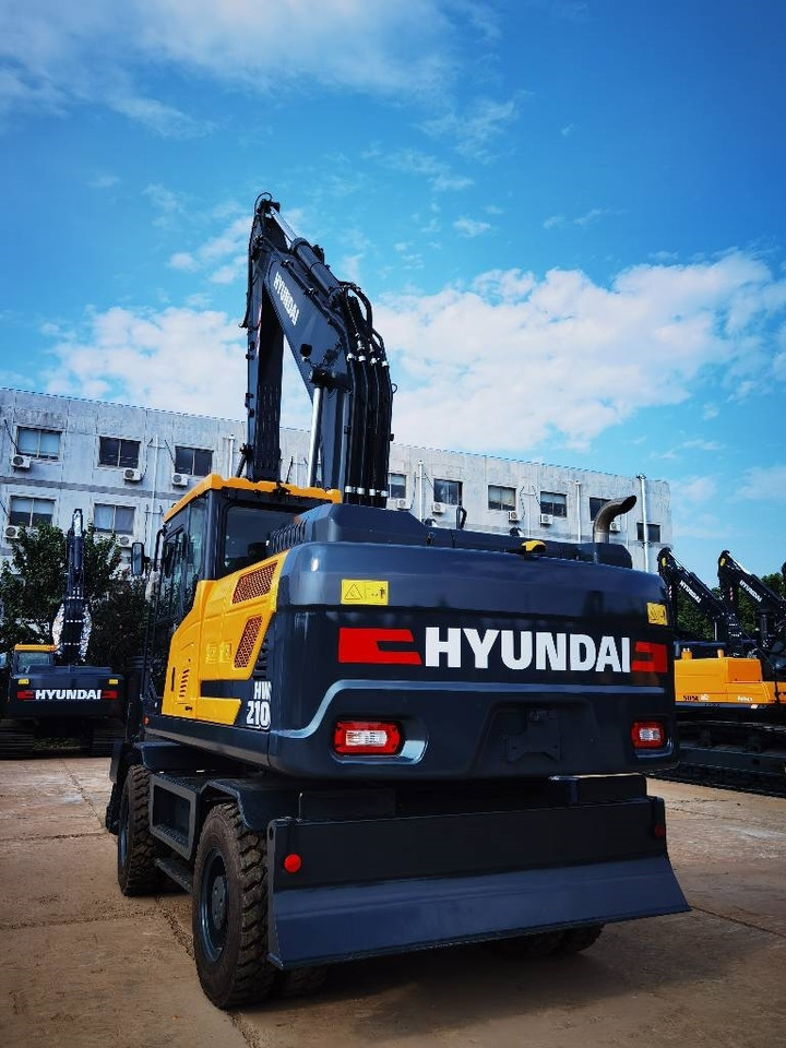 Hyundai HW 210 A - Ekskavator me goma: foto 2 Hyundai HW 210 A - Ekskavator me goma: foto 2