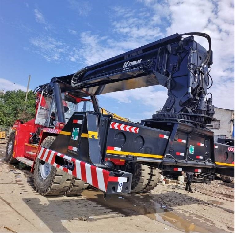 Kalmar DRF 450 - Stivosës ritërheqës: foto 5 Kalmar DRF 450 - Stivosës ritërheqës: foto 5