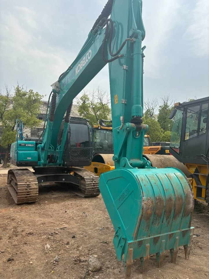 Ekskavator me zinxhirë Kobelco SK 210: foto 24 Ekskavator me zinxhirë Kobelco SK 210: foto 24