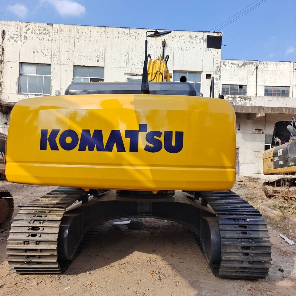 Komatsu PC 300 - Ekskavator me zinxhirë: foto 4 Komatsu PC 300 - Ekskavator me zinxhirë: foto 4