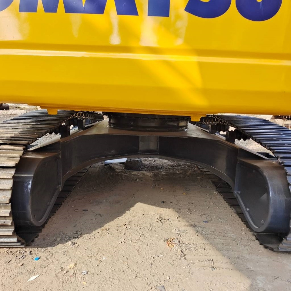 Komatsu PC 300 - Ekskavator me zinxhirë: foto 5 Komatsu PC 300 - Ekskavator me zinxhirë: foto 5