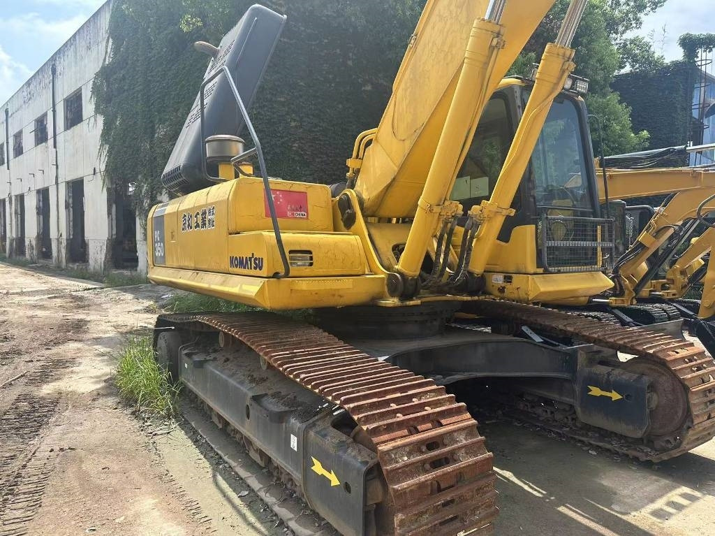 Komatsu PC 350-7 - Ekskavator me zinxhirë: foto 4 Komatsu PC 350-7 - Ekskavator me zinxhirë: foto 4