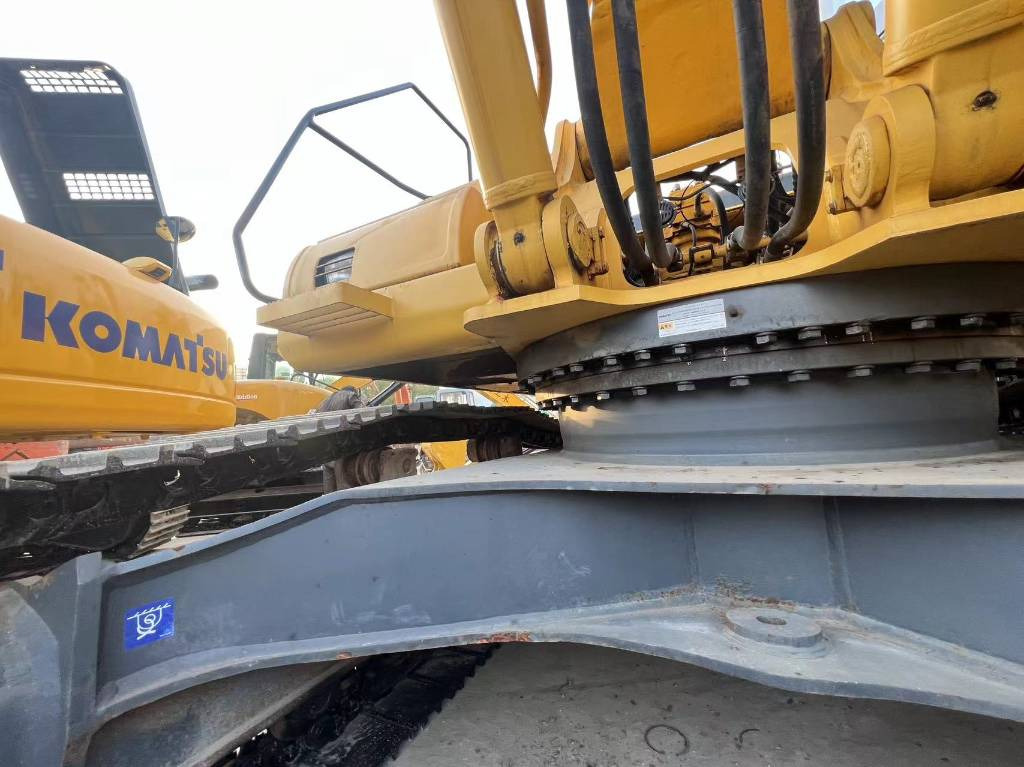 Komatsu PC 360-7 - Ekskavator me zinxhirë: foto 5 Komatsu PC 360-7 - Ekskavator me zinxhirë: foto 5