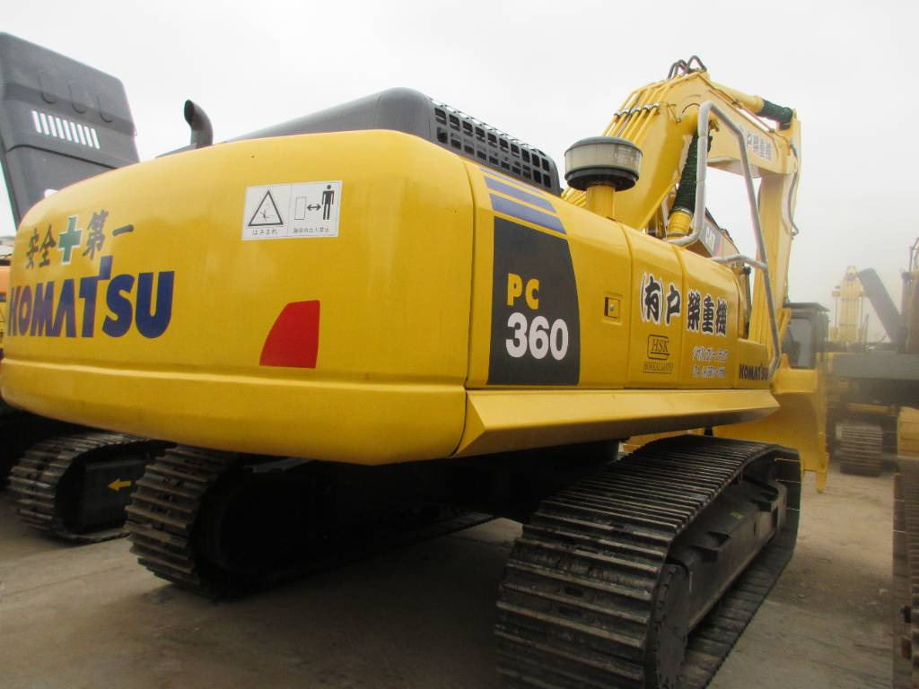 Komatsu PC 360-7 - Ekskavator me zinxhirë: foto 1 Komatsu PC 360-7 - Ekskavator me zinxhirë: foto 1