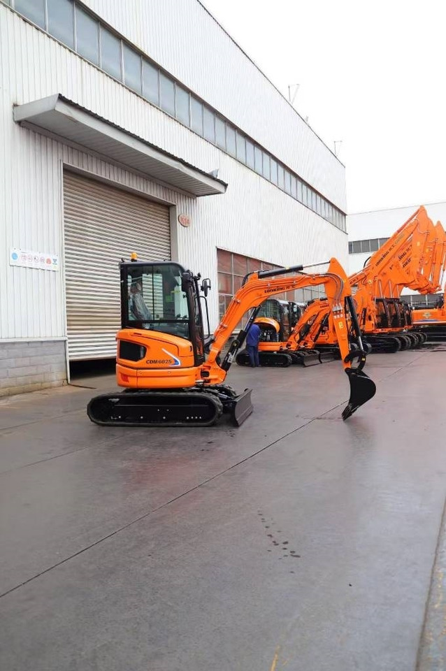 Lonking K W C 6.0 BRAND NEW MACHINE - Ekskavator me zinxhirë: foto 3 Lonking K W C 6.0 BRAND NEW MACHINE - Ekskavator me zinxhirë: foto 3