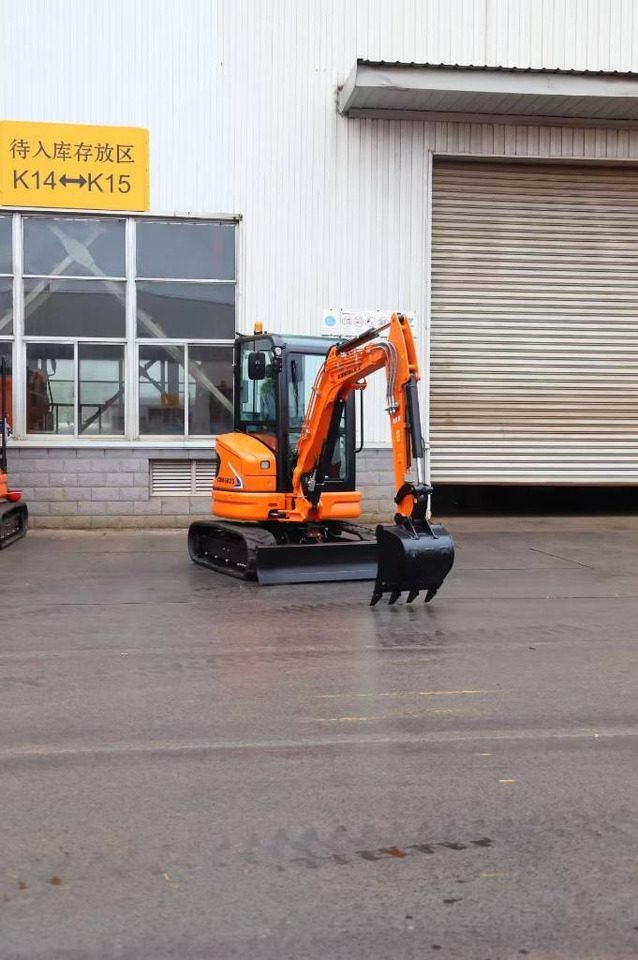 Lonking K W C 6.0 BRAND NEW MACHINE - Ekskavator me zinxhirë: foto 1 Lonking K W C 6.0 BRAND NEW MACHINE - Ekskavator me zinxhirë: foto 1
