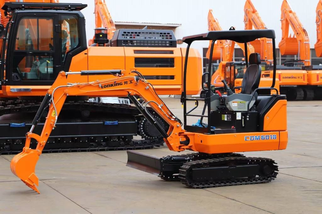 Lonking LG 6018 BRAND NEW MACHINE - Ekskavator me zinxhirë: foto 1 Lonking LG 6018 BRAND NEW MACHINE - Ekskavator me zinxhirë: foto 1