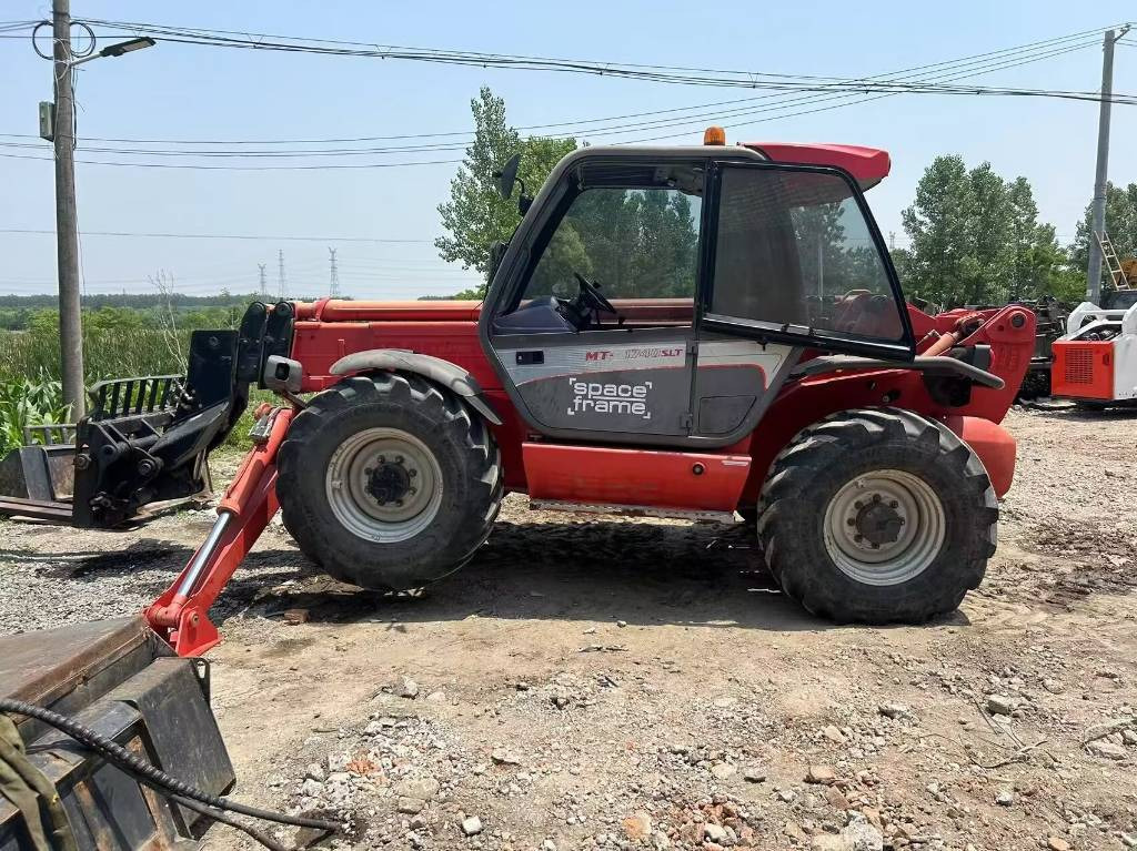 Manitou MT 1740 SL T - Mini fadrom: foto 3 Manitou MT 1740 SL T - Mini fadrom: foto 3