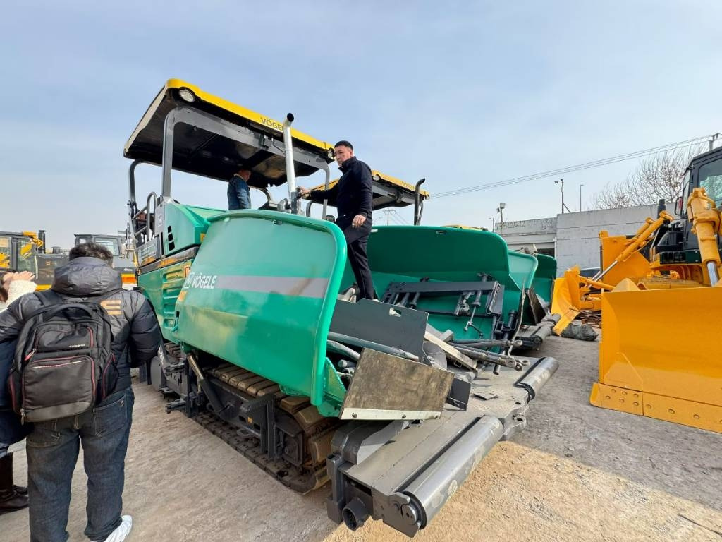 Vögele 1800-3 - Shtrues asfalti: foto 1 Vögele 1800-3 - Shtrues asfalti: foto 1