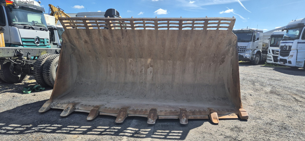 CAT 990 Zustand gut, Video vorhanden ohne Ketten!!, fertig zur Verladung - Fadrom me goma: foto 3 CAT 990 Zustand gut, Video vorhanden ohne Ketten!!, fertig zur Verladung - Fadrom me goma: foto 3