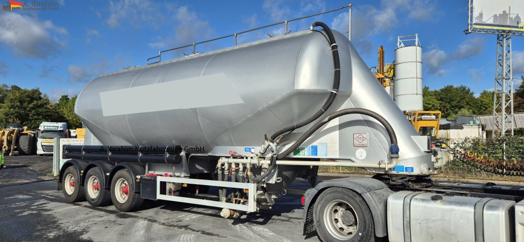 Feldbinder EUT 40.3 Liftachse, Scheibenbremse 2 Kammern, Top Zustand - Gjysmë rimorkio silo: foto 1 Feldbinder EUT 40.3 Liftachse, Scheibenbremse 2 Kammern, Top Zustand - Gjysmë rimorkio silo: foto 1
