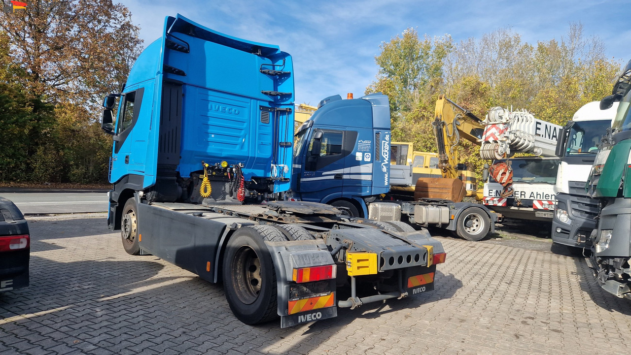 Iveco Stralis 460 Vollspoiler 3x vorhanden - Gjysmë-kamion: foto 2 Iveco Stralis 460 Vollspoiler 3x vorhanden - Gjysmë-kamion: foto 2