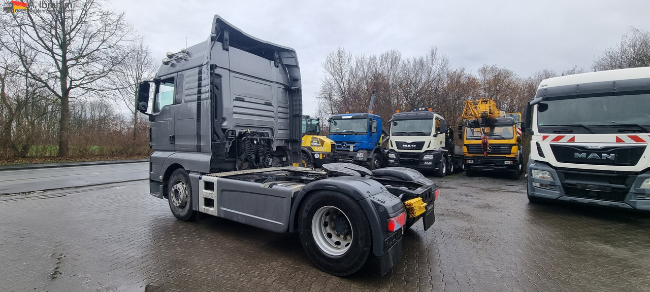 MAN 18.500 TGX Retarder, 2x Tank, Motorschaden !! - Gjysmë-kamion: foto 4 MAN 18.500 TGX Retarder, 2x Tank, Motorschaden !! - Gjysmë-kamion: foto 4