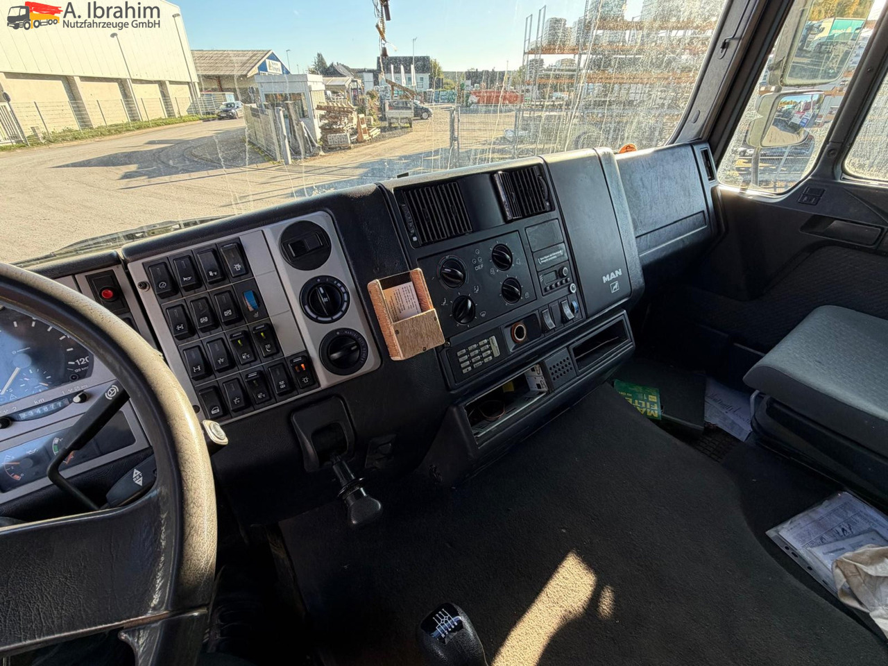 Gjysmë-kamion MAN 26.464 6x4 | Retarder | Klima | Schaltgetriebe | 3 Pedals: foto 14