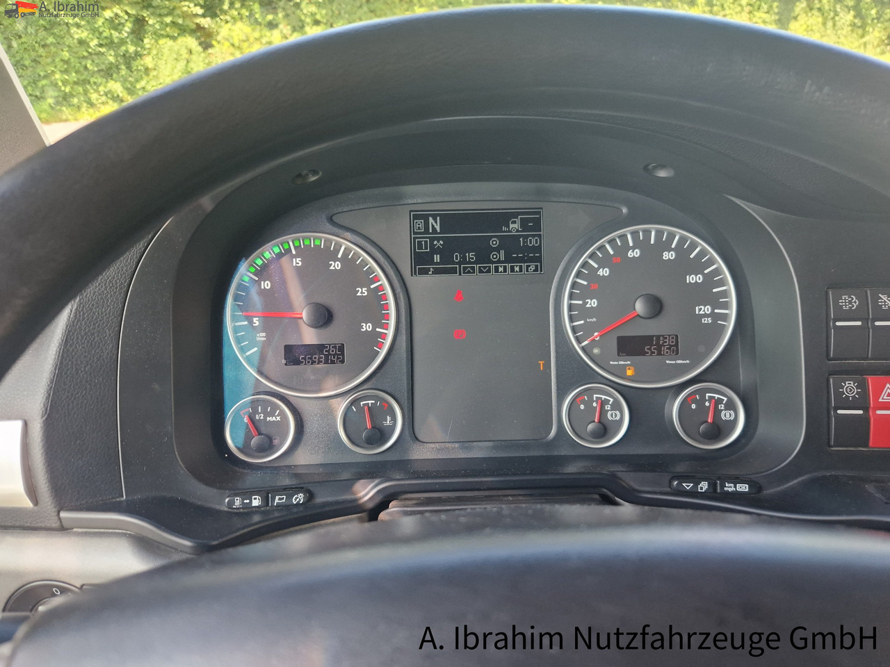 MAN TGS 18.400 PTO für Kompressor 3x vorhanden, sehr sauber, - Gjysmë-kamion: foto 4 MAN TGS 18.400 PTO für Kompressor 3x vorhanden, sehr sauber, - Gjysmë-kamion: foto 4