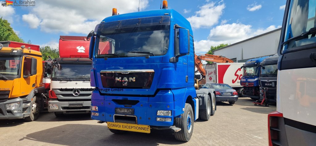 MAN TGX 33.540 Retarder, Topzustand 83000 kg zZgGw - Gjysmë-kamion: foto 1 MAN TGX 33.540 Retarder, Topzustand 83000 kg zZgGw - Gjysmë-kamion: foto 1