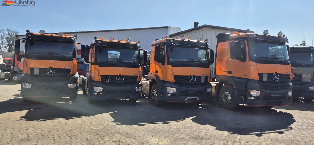 Mercedes-Benz 1840 3x 1840, 2x 1846 - Gjysmë-kamion: foto 1 Mercedes-Benz 1840 3x 1840, 2x 1846 - Gjysmë-kamion: foto 1