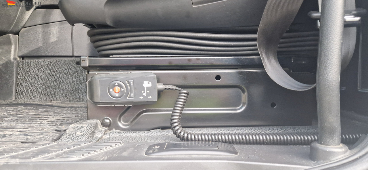 Gjysmë-kamion Mercedes-Benz 1843 DB 1843 mit PTU für Kompressor: foto 6