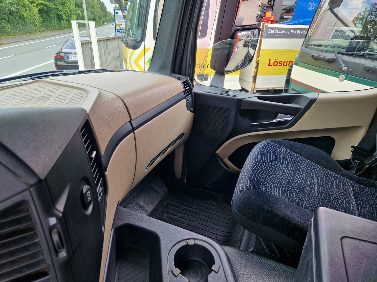 Mercedes-Benz 1843 Klima, Retarder, Topzustand, einsatzbereit Kipphydraulik - Gjysmë-kamion: foto 3 Mercedes-Benz 1843 Klima, Retarder, Topzustand, einsatzbereit Kipphydraulik - Gjysmë-kamion: foto 3