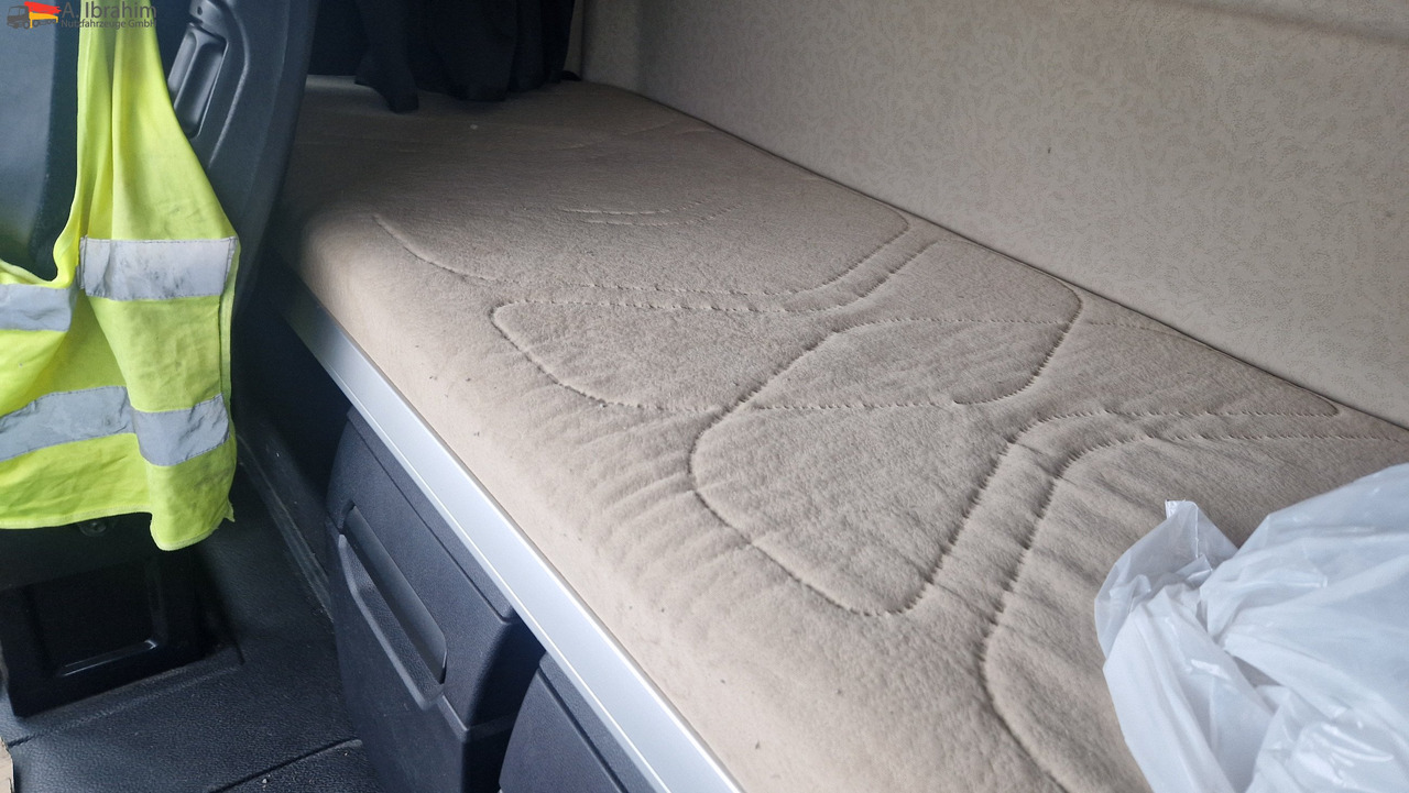 Mercedes-Benz 1845 Kipphydraulik - Gjysmë-kamion: foto 5 Mercedes-Benz 1845 Kipphydraulik - Gjysmë-kamion: foto 5